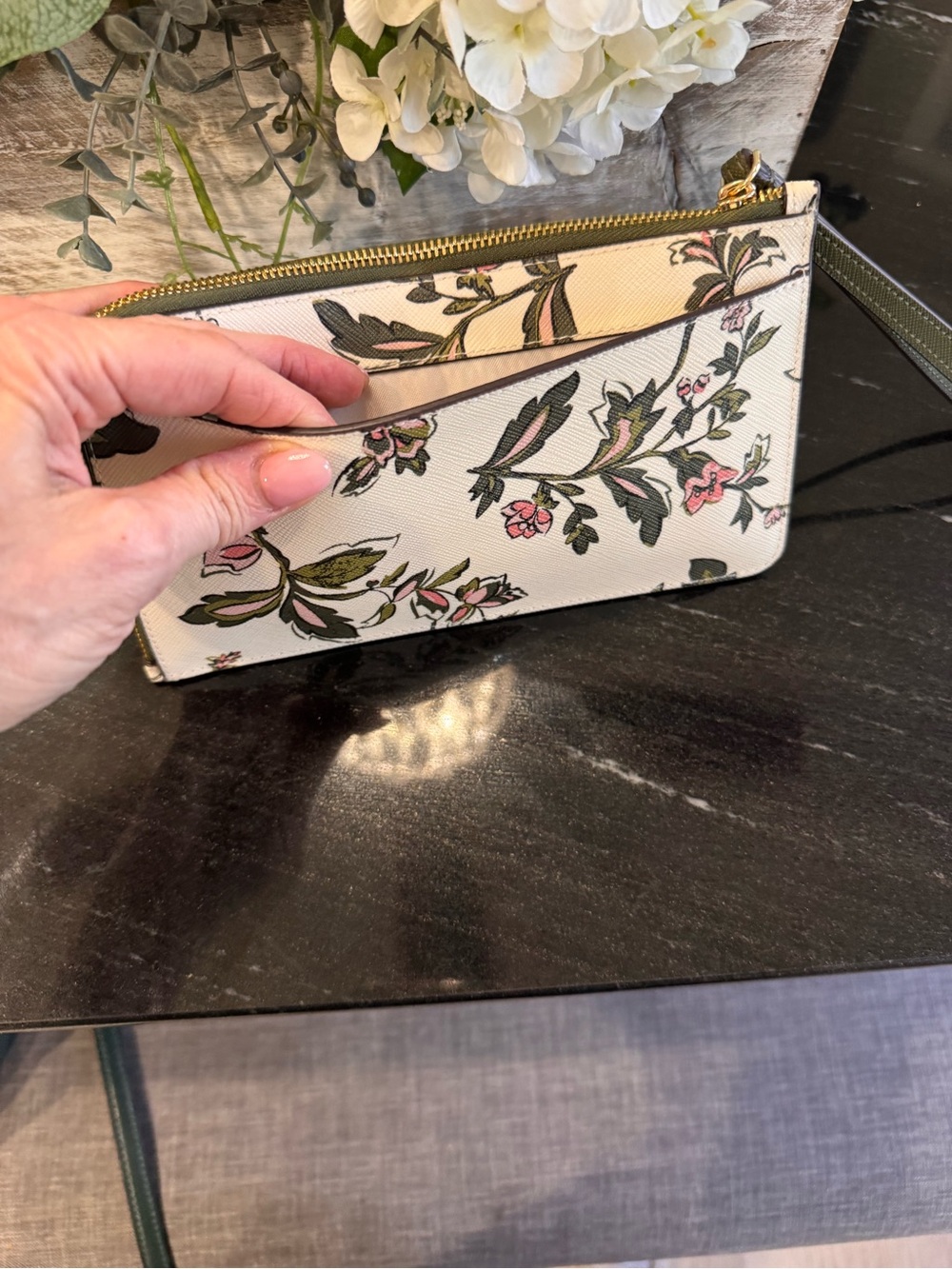 🍃🌸Kate Spade Lucy Ivory Floral Saffiano Leather L-Zip Wristlet Wallet - Picture 6 of 10